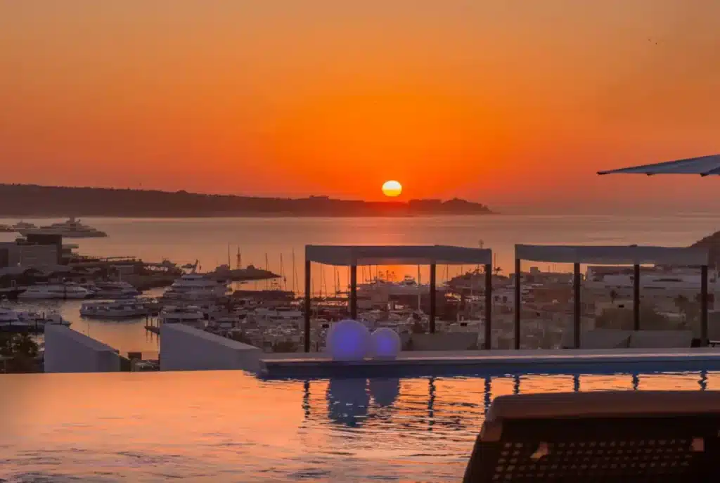 Villa Vegas Dave 2 sunset pool