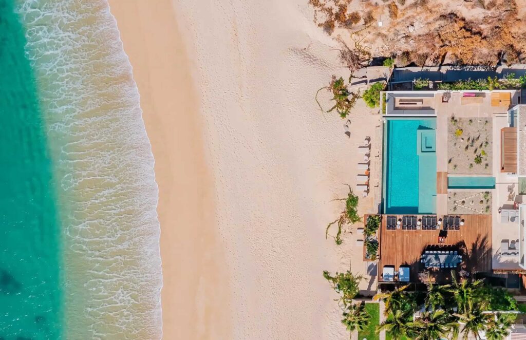 Beachfront Villas in Cabo for Team Building Retreats
